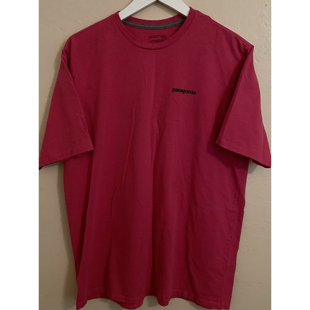 Patagonia Mens Size L Maroon T-Shirt Responsibili-Tee Black Mt Fitz Roy Logo